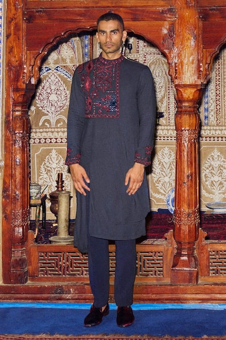 Sarab Khanijou Blue Herringbone Geometric Embroidered Kurta And Pant Set 