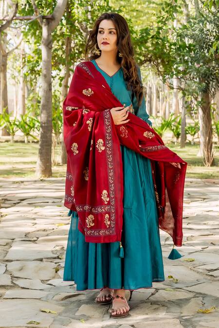 Missprint Blue Chanderi Sequin, Bead V Neck Anarkali With Dupatta Online at Aza Fashions Missprint_Blue Chanderi Sequin, Bead V Neck Anarkali With Dupatta _Online_at_Aza_Fashions