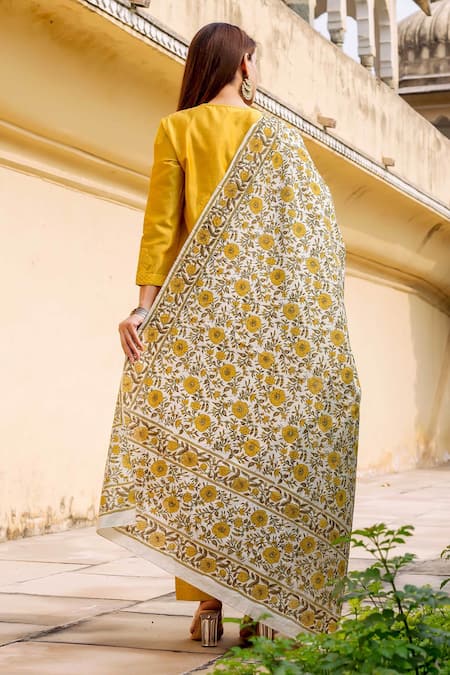 Missprint Chanderi Kurta Set 