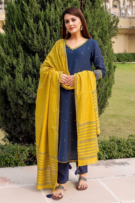 Missprint Chanderi Kurta Set 