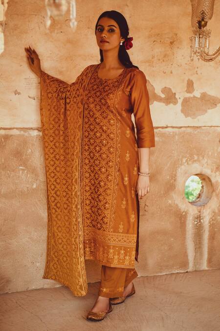 Buy_Karaj Jaipur_Yellow Dupatta Embroidered Chiffon, Kurta Chanderi, Pant Chikankari Set _Online_at_Aza_Fashions