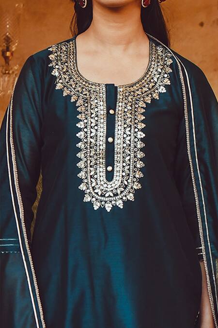 Shop Karaj Jaipur Green Kurta And Dupatta Chanderi Embroidered Gota Patti Round Set Online at Aza Fashions Shop_Karaj Jaipur_Green Kurta And Dupatta Chanderi Embroidered Gota Patti Round Set_Online_at_Aza_Fashions