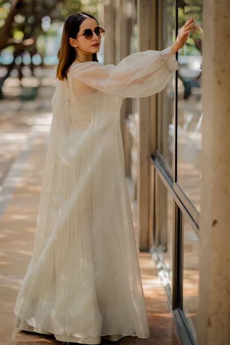 Nikita Vishakha_Green Skirt Georgette Bralette Raw Silk Cape Organza Set With Puff Sleeve_Online_at_Aza_Fashions