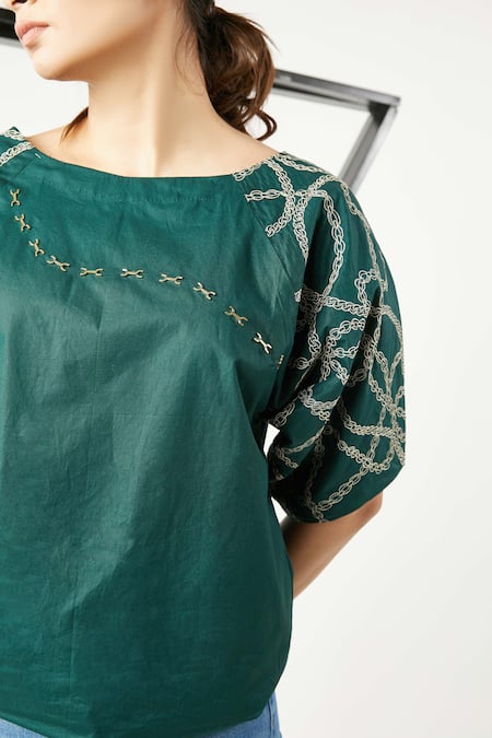 Studio Moda India Green Cotton Round Raglan Sleeve Top Online at Aza Fashions Studio Moda India_Green Cotton Round Raglan Sleeve Top _Online_at_Aza_Fashions