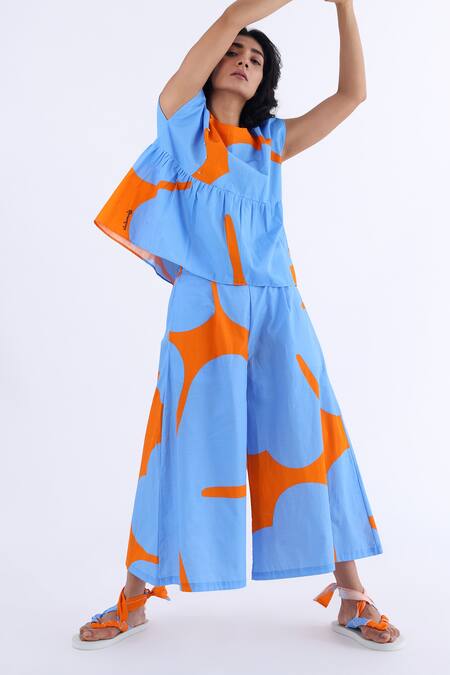 Studio Moda India_Blue Cotton Hibiscus Boat Neck Print Top_Online_at_Aza_Fashions