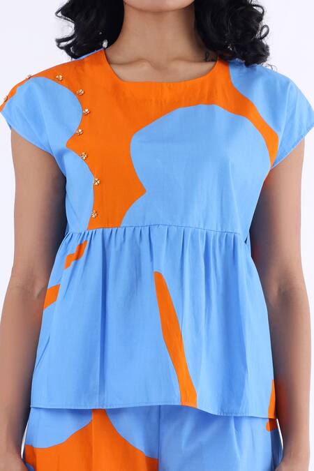 Shop_Studio Moda India_Blue Cotton Hibiscus Boat Neck Print Top_Online_at_Aza_Fashions