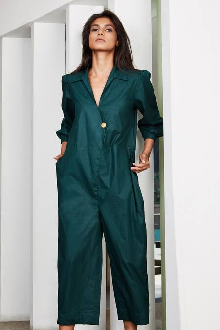 Studio Moda India Green Cotton Spread Collar Tufan Cropped Jumpsuit Online at Aza Fashions Studio Moda India_Green Cotton Spread Collar Tufan Cropped Jumpsuit _Online_at_Aza_Fashions