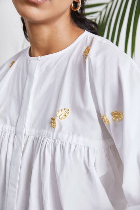Studio Moda India_White Cotton Embroidered 3d Applique High Neck Tent Top _at_Aza_Fashions