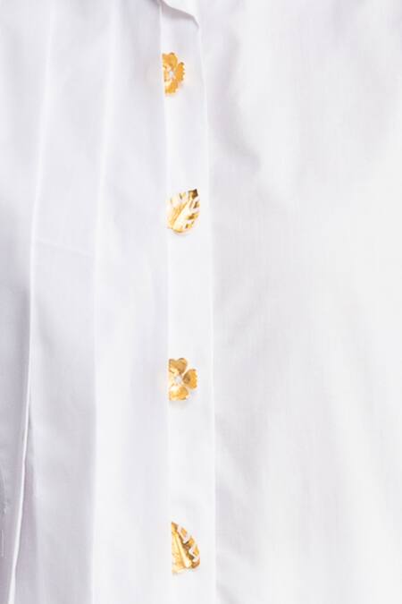 Studio Moda India_White Cotton 3d Applique Collared Neck Asymmetric Shirt_at_Aza_Fashions