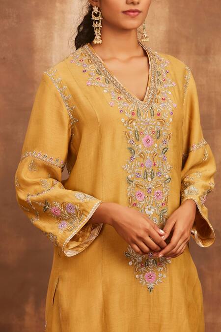 Buy Sue Mue Yellow Organza, Mul V Neck Embroidered Kurta Set Online at Aza Fashions Buy_Sue Mue_Yellow Organza, Mul V Neck Embroidered Kurta Set _Online_at_Aza_Fashions