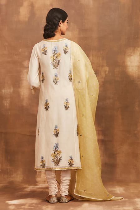 Shop Sue Mue White Organza, Mul Round Embroidered Kurta Set at Aza Fashions Shop_Sue Mue_White Organza, Mul Round Embroidered Kurta Set _at_Aza_Fashions