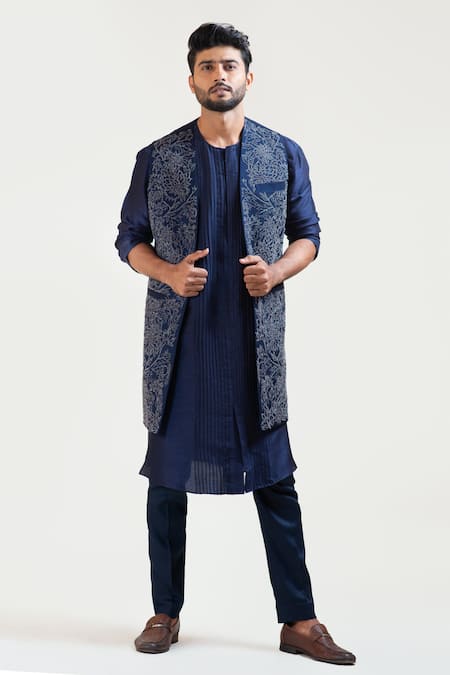 Ethos White raw-silk kurta set features plain design kurta & pants,  contrast intricate ogee jacquard sleeveless jacket