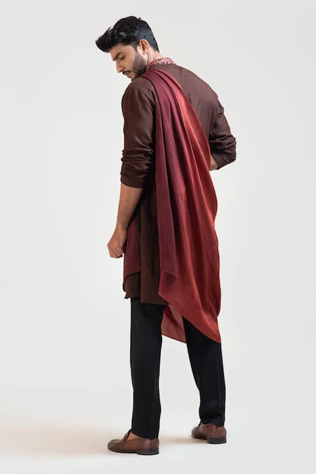 Shop Smriti By Anju Agarwal Brown Kurta Cotton Pant Malai Cotton Stole Bam Silk Set With Draped at Aza Fashions Shop_Smriti By Anju Agarwal_Brown Kurta Cotton Pant Malai Cotton Stole Bam Silk Set With Draped _at_Aza_Fashions