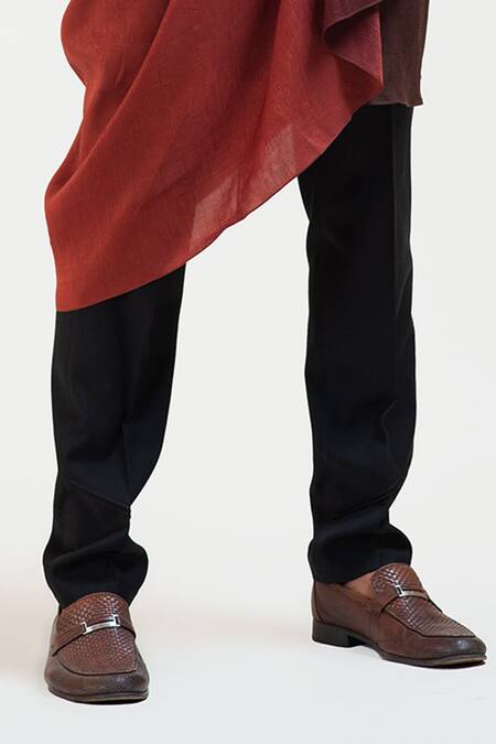 Shop Smriti By Anju Agarwal Brown Kurta Cotton Pant Malai Cotton Stole Bam Silk Set With Draped Online at Aza Fashions Shop_Smriti By Anju Agarwal_Brown Kurta Cotton Pant Malai Cotton Stole Bam Silk Set With Draped _Online_at_Aza_Fashions