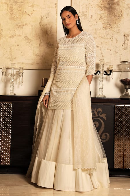 COUTURE BY NIHARIKA Embroidered Organza Kurta Lehenga Set 