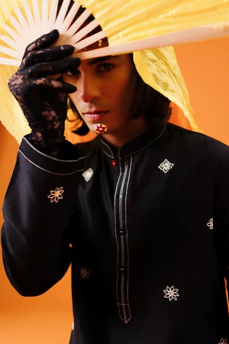 Buy Wabi Sabi By Anshum-Ritesh Black Chanderi Embroidery Snakes And Cranes Kurta Set Online at Aza Fashions Buy_Wabi Sabi By Anshum-Ritesh_Black Chanderi Embroidery Snakes And Cranes Kurta Set _Online_at_Aza_Fashions