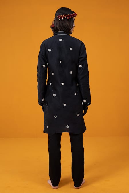Shop Wabi Sabi By Anshum-Ritesh Black Chanderi Embroidery Snakes And Cranes Kurta Set at Aza Fashions Shop_Wabi Sabi By Anshum-Ritesh_Black Chanderi Embroidery Snakes And Cranes Kurta Set _at_Aza_Fashions