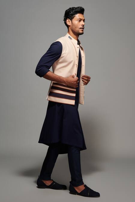 S&N By Shantnu Nikhil_Beige Cotton, Lycra, Poly Blend Crest Structured Bundi_Online_at_Aza_Fashions