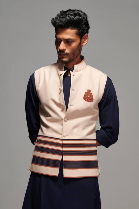 S&N By Shantnu Nikhil_Beige Cotton, Lycra, Poly Blend Crest Structured Bundi_at_Aza_Fashions
