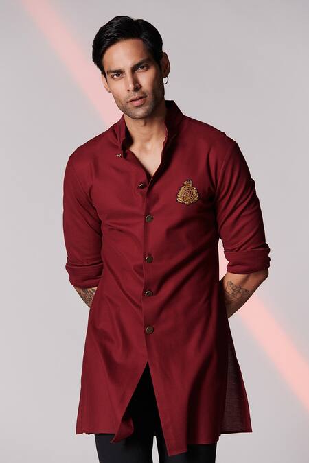 S&N By Shantnu Nikhil_Red Cotton Thread Crest Embroidered Short Kurta _Online_at_Aza_Fashions