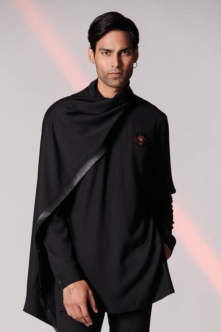 S&N By Shantnu Nikhil Black Rayon, Spandex And Faux Leather, Terylene Thread Draped Short Kurta Online at Aza Fashions S&N By Shantnu Nikhil_Black Rayon, Spandex And Faux Leather, Terylene Thread Draped Short Kurta_Online_at_Aza_Fashions