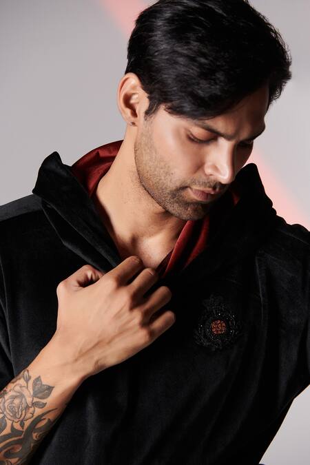 S&N by Shantnu Nikhil_Black Jersey, Blend And Velvet Thread Crest Embroidered Hoodie _Online_at_Aza_Fashions