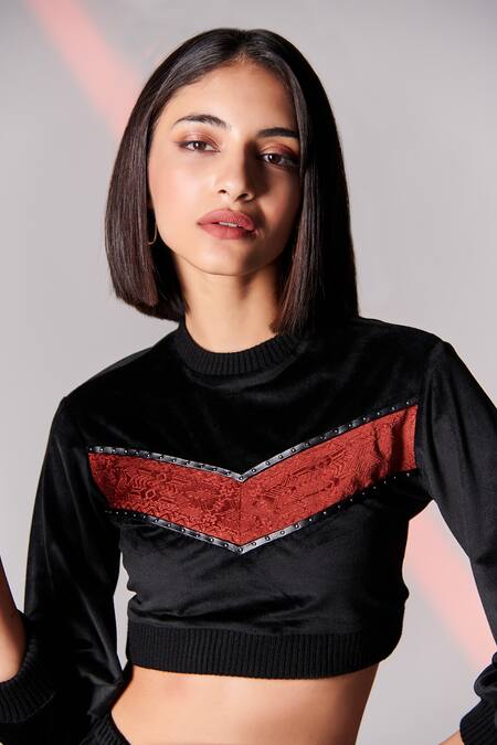 S&N By Shantnu Nikhil_Black Velvet, Jersey, Cotton And Blend Round Cropped Sweatshirt_Online_at_Aza_Fashions