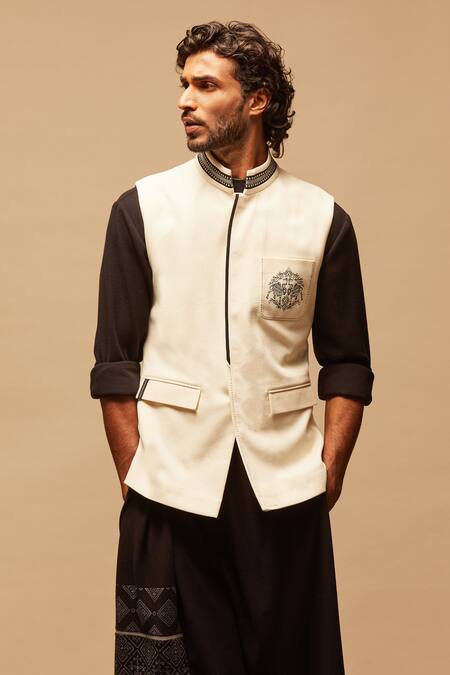 S&N by Shantnu Nikhil White Cotton Embroidered Nehru Jacket