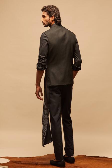 Shop S&N By Shantnu Nikhil Black Wool, Viscose, Poly Blend Block Print Draped Bundi at Aza Fashions Shop_S&N By Shantnu Nikhil_Black Wool, Viscose, Poly Blend Block Print Draped Bundi_at_Aza_Fashions