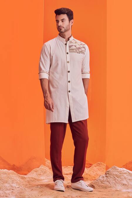 S&N By Shantnu Nikhil_Off White Cotton, Poly Blend Textured Short Kurta_Online_at_Aza_Fashions