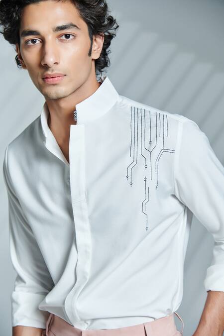 S&N By Shantnu Nikhil_White Suiting Fabric Thread Slim Fit Shirt_at_Aza_Fashions