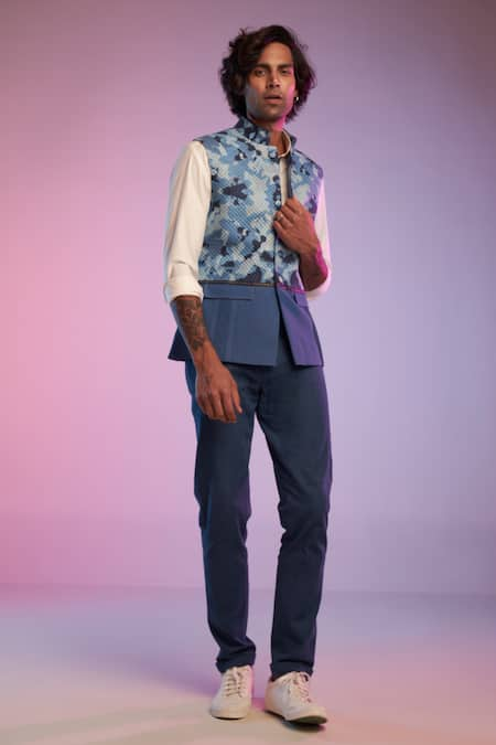 S&N by Shantnu Nikhil Camo Quilted Waistcoat 