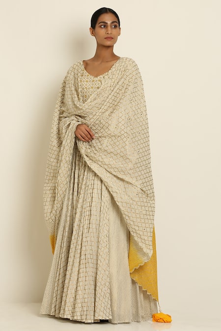 Seema Nanda White Cotton Mul V Neck Embroidered Anarkali With Dupatta