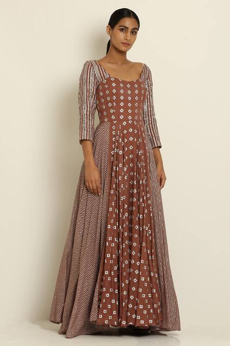 Shop Seema Nanda Brown Cotton Mul V Neck Printed Anarkali With Dupatta Online at Aza Fashions Shop_Seema Nanda_Brown Cotton Mul V Neck Printed Anarkali With Dupatta _Online_at_Aza_Fashions