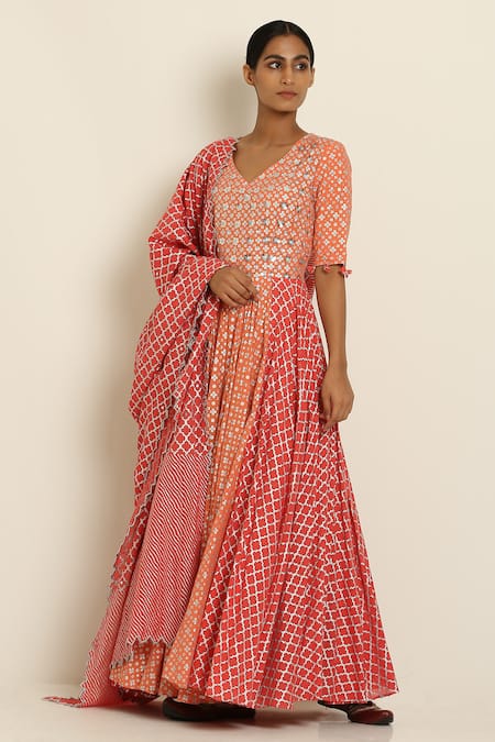 Seema Nanda Peach Cotton Mul V Neck Embroidered Anarkali With Dupatta