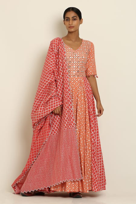 Seema Nanda_Peach Cotton Mul V Neck Embroidered Anarkali With Dupatta  _Online_at_Aza_Fashions