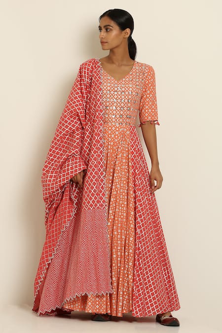 Buy_Seema Nanda_Peach Cotton Mul V Neck Embroidered Anarkali With Dupatta  _Online_at_Aza_Fashions