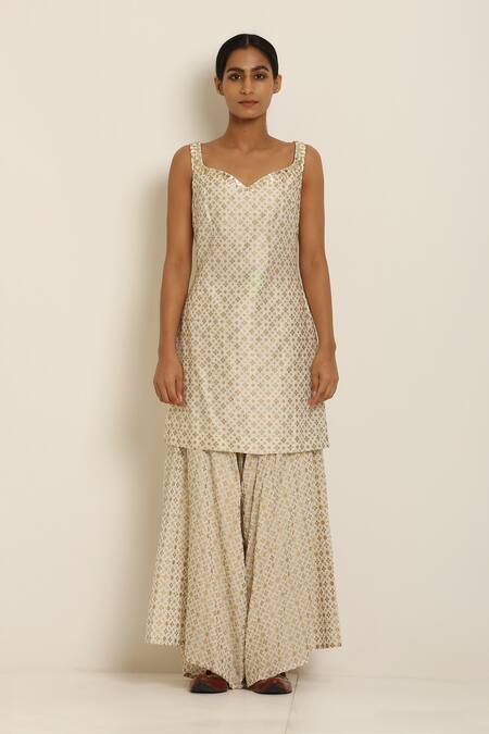 Shop_Seema Nanda_White Cotton Mul Sweetheart Neck Chanderi Silk Kurta And Dhoti Pant Set  _Online_at_Aza_Fashions