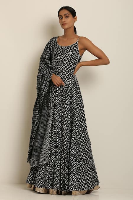 Buy_Seema Nanda_Black Cotton Mul Round Printed Anarkali _Online_at_Aza_Fashions