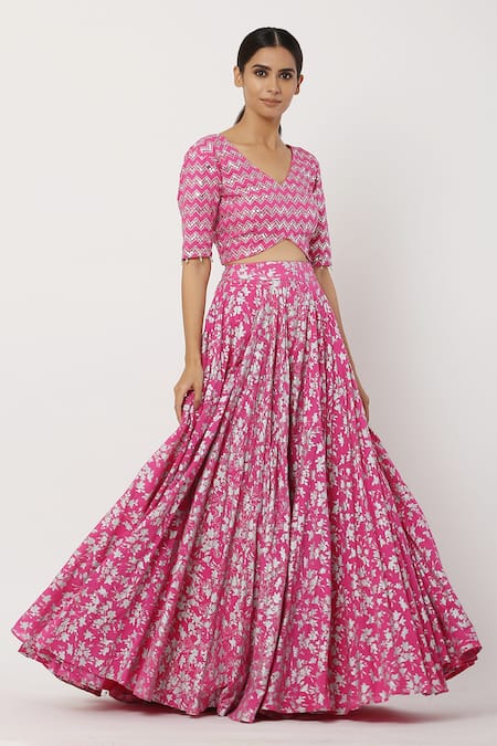 Seema Nanda_Pink , Lining Floral Motifs V Neck Printed Lehenga Set _Online_at_Aza_Fashions