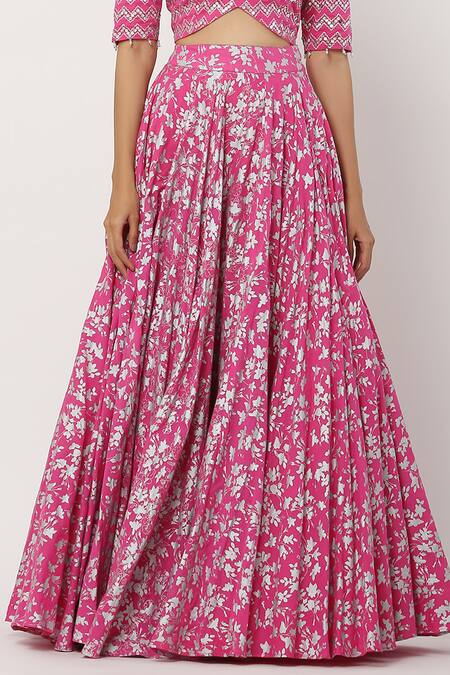 Seema Nanda_Pink , Lining Floral Motifs V Neck Printed Lehenga Set _at_Aza_Fashions