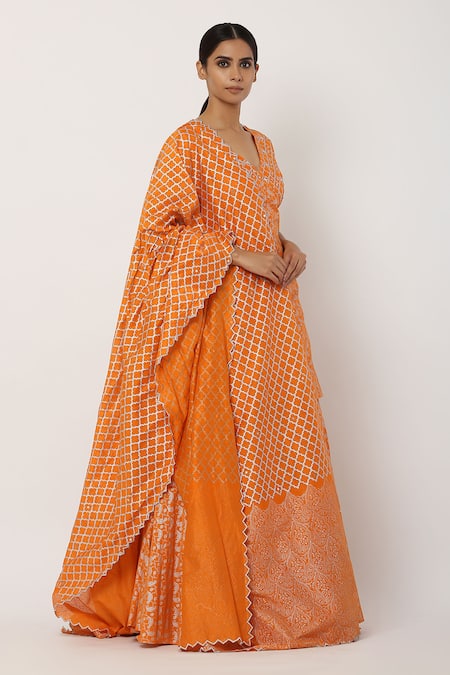 Seema Nanda_Orange Chanderi Silk, , Lining V Neck Kurta Lehenga Set _Online_at_Aza_Fashions
