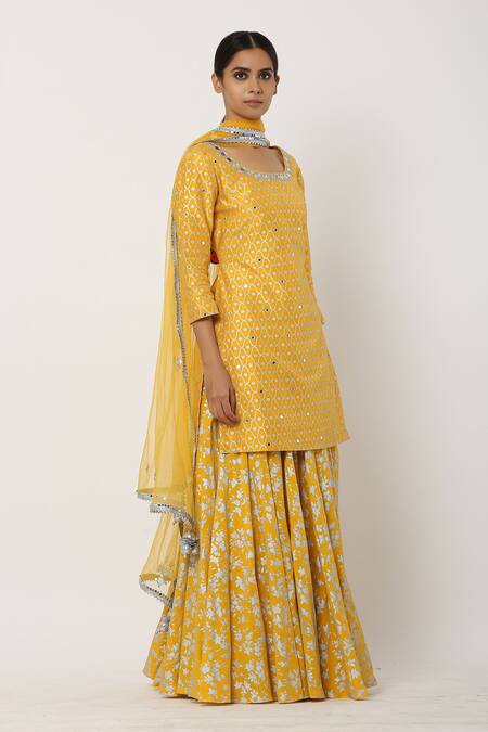 Seema Nanda Yellow Chanderi Silk, , Lining U Neck Kurta Lehenga Set Online at Aza Fashions Seema Nanda_Yellow Chanderi Silk, , Lining U Neck Kurta Lehenga Set _Online_at_Aza_Fashions