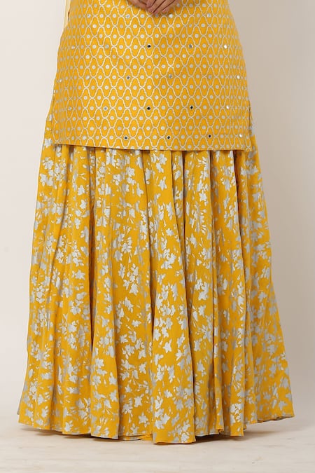 Seema Nanda Yellow Chanderi Silk, , Lining U Neck Kurta Lehenga Set at Aza Fashions Seema Nanda_Yellow Chanderi Silk, , Lining U Neck Kurta Lehenga Set _at_Aza_Fashions