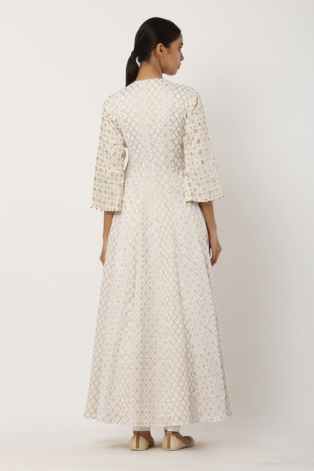 Shop Seema Nanda White , Lining V Neck Angarkha Set at Aza Fashions Shop_Seema Nanda_White , Lining V Neck Angarkha Set_at_Aza_Fashions