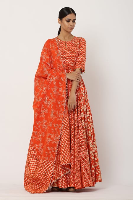 Buy_Seema Nanda_Orange , Lining Floral Motifs Round Anarkali With Dupatta _Online_at_Aza_Fashions