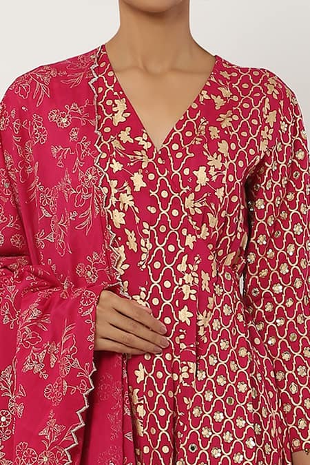 Seema Nanda_Pink , Lining V Neck Printed Angarkha Set _at_Aza_Fashions