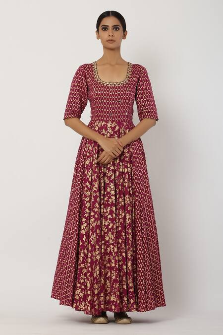 Shop Seema Nanda Purple , Lining U Neck Anarkali Set Online at Aza Fashions Shop_Seema Nanda_Purple , Lining U Neck Anarkali Set_Online_at_Aza_Fashions