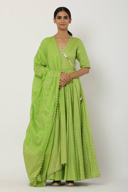 Shop Seema Nanda Green , Lining V Neck Overlap Anarkali Set Online at Aza Fashions Shop_Seema Nanda_Green , Lining V Neck Overlap Anarkali Set_Online_at_Aza_Fashions