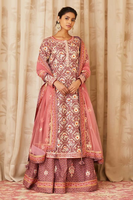 Shyam Narayan Prasad Embroidered Kurta & Lehenga Set 